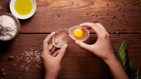 Huevos veganos: hechos a partir de legumbres pero con cáscara plástica Les Merveilloeufs, huevos veganos