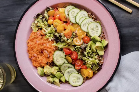 Quinoa, el alimento que tiene más hierro que la carne y las lentejas Ensalada de quinoa multicolor