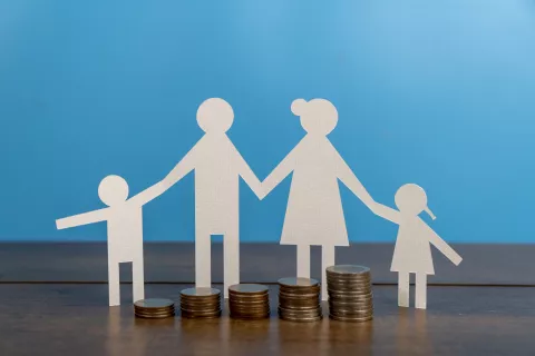 Casi el 70% de las mujeres separadas y con hijos no recibe una cuota alimentaria 7 de cada 10 madres separadas no recibe la cuota alimentaria