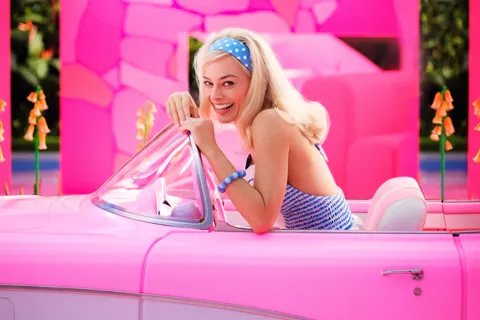 Se conoció el sueldo de Margot Robbie en la película de Barbie Esto es lo que pasa cuando buscás Barbie en Google.