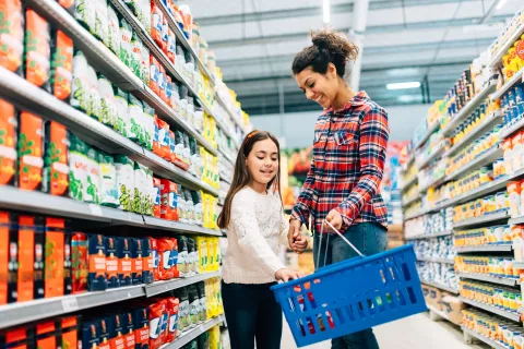 Ultraprocesados: ¿por qué nos gustan tanto esos productos y cómo afectan nuestra salud? Alimentos: qué tenés que mirar en los paquetes para cuidar tu salud