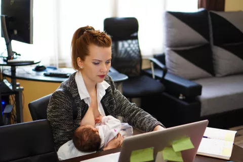 Semana Mundial de la Lactancia Materna: 10 consejos para la vuelta al trabajo Cómo lograr amamantar cuando retomás el trabajo