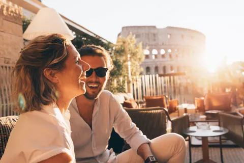 ¿Cuáles son los mejores destinos para estudiar en el extranjero? 6 consejos para tener citas durante tus vacaciones.