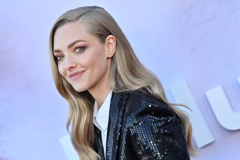 Amanda Seyfried: por qué arrepentirse de su papel en Los Miserables la llevó a audicionar para Wicked Amanda Seyfried se arrepiente de su papel en Los Miserables.