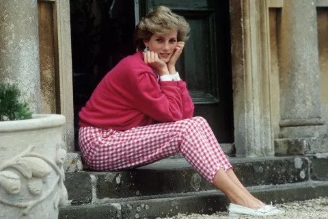 Lady Di: a 25 años de su muerte, cómo fue el trágico accidente en donde perdió la vida Lady Di en 1986, sentada en la puerta de su casa en Highgrove House.