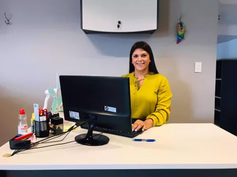 Identidad de género: “Yo quiero ser Luciana todos los días, no de vez en cuando” Desde hace tres años, Luciana Molina es secretaria de la Gerencia de Relaciones Institucionales y Comunicaciones de los subterráneos de la Ciudad de Buenos Aires.