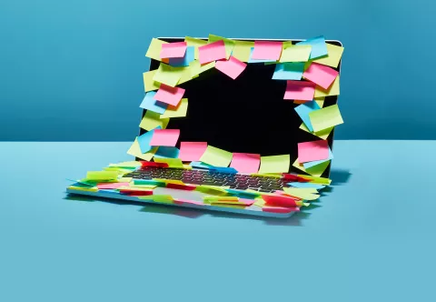 Overworking: ¿cómo saber si estás trabajando de más? overworking-interior.png