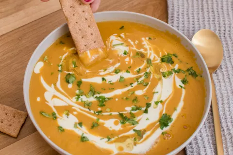 Sopa crema de lentejas turcas Sopa crema de lentejas turcas