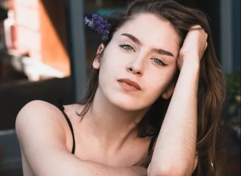 Quién es Antonia Bengoechea, la joven promesa de la familia Darín Hija de Alejandra Darín y sobrina de Ricardo Darín, Antonia Bengoechea lleva el ADN de la actuación en su sangre.