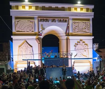 Carlitos Balá tenía su propio Arco del Triunfo en Ituzaingó El Arco del Triunfo de Carlitos Balá