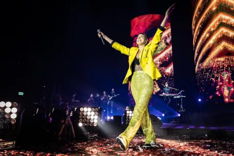 Floricienta: Flor Bertotti fue furor en un show en Israel Floricienta para siempre