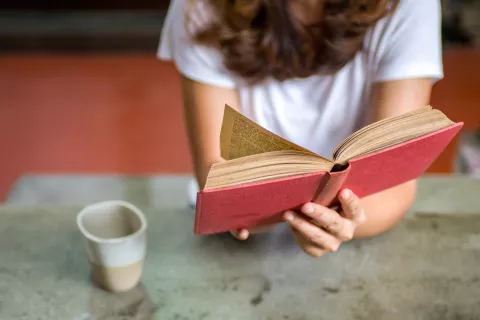 Libros para adolescentes: 10 recomendados que leen los chicos hoy Libros que leen los adolescentes hoy