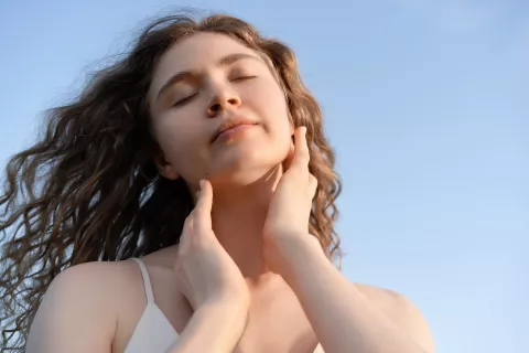 ¿Crema hidratante o protector solar?: el orden correcto de tu rutina Protectores Solares