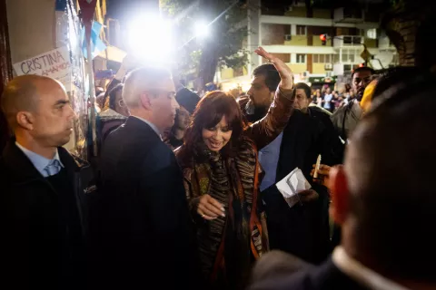 Magnicidio: qué es y cuál es la pena en Argentina Imágenes de Cristina Kirchner, segundos antes del intento de magnicidio