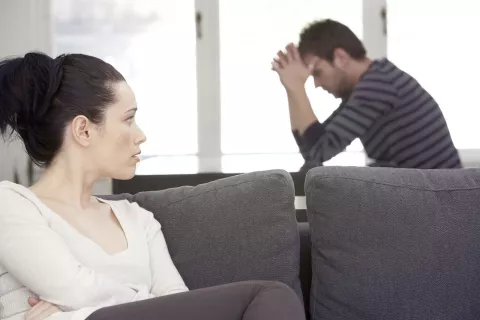 ¿Cómo terminar con una relación tóxica? Dependencia emocional: qué herramienta necesitás para salir de una relación así.