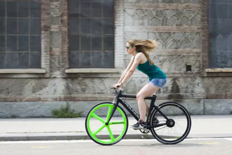 Día Mundial de la Bicicleta: 3 opciones de bicis eléctricas que podés conseguir en Argentina Las bicicletas eléctricas empiezan a mover la ciudad