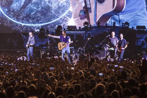 Dólar Qatar, dólar Coldplay y dólar de lujo: cuánto vale cada uno Coldplay dará 10 shows en Argentina.