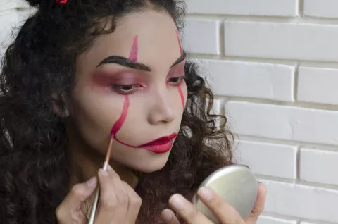 Halloween: 5 ideas fáciles para tu disfraz de este año 5 disfraces fáciles y prácticos para Halloween.