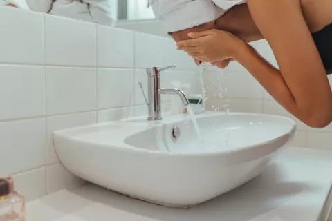 Belleza: qué tipo de desmaquillantes deberías usar de acuerdo a tu tipo de piel Demaquillantes