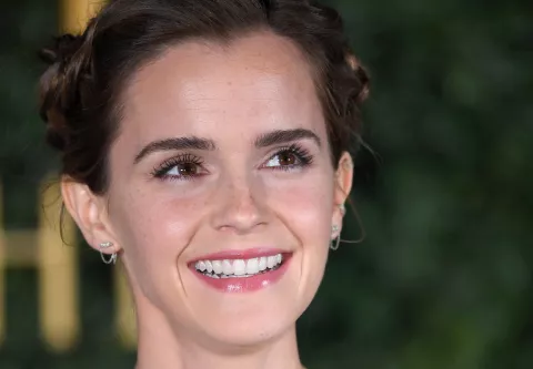 Emma Watson: impone el corte de pelo pixie como una de las tendencias 2023 Emma Watson la rockea con su corte pixie.