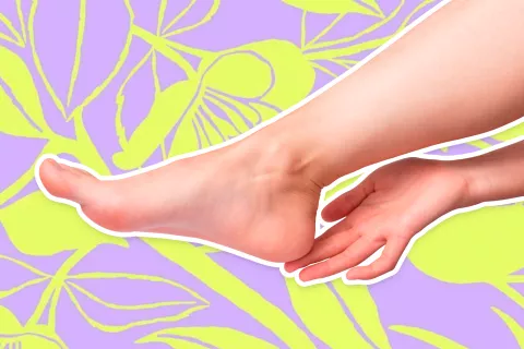 Cómo hacer una rutina de belleza para tus pies en casa.
