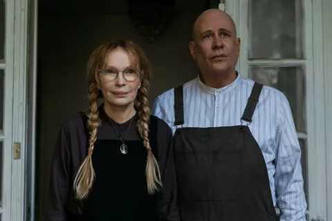 Series: cuáles son los estrenos más importantes de octubre The Watcher estrena el 13 de octubre en Netflix.