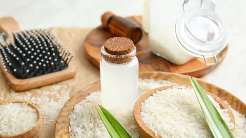 Agua de arroz: el tónico facial furor en las rutinas de skincare asiáticas Agua de arroz
