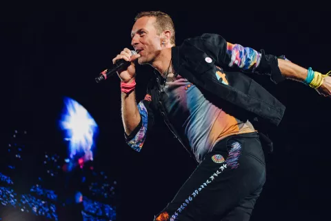 Coldplay: cómo son los kits sensoriales que la banda reparte en sus shows Coldplay