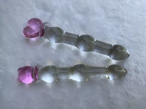 Sex toys: todo lo que tenés que saber sobre los dildos de cristal dildos-cristal-4.jpeg