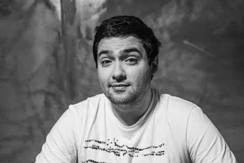 Nachito Saralegui: desde su paso por la facultad de Derecho a ser el comediante que no quiere madurar “Nunca vas a verme enojado o triste, eso me lo guardo para cuando estoy solo, que no sé si está bueno. Me cuesta mucho mostrar ese otro lado”.