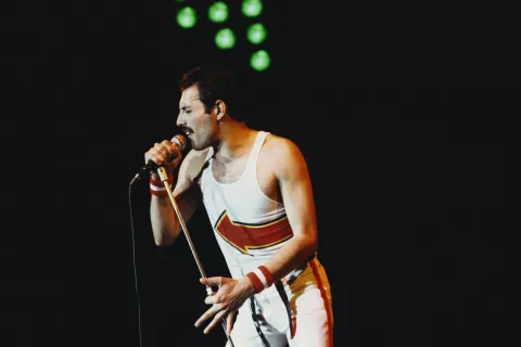 A 31 años de su muerte: así se vería Freddie Mercury hoy Se cumplen 31 años desde la muerte del inolvidable cantante.