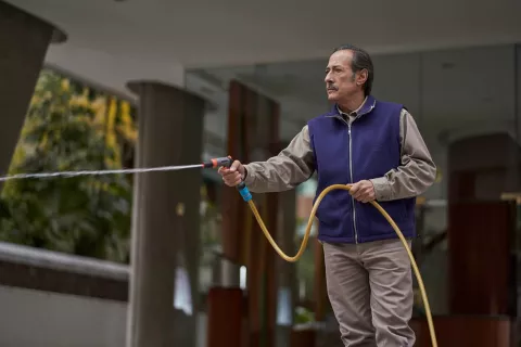 Estrenó la segunda temporada de El Encargado: dónde podés ver la serie éxito de Argentina Star+ confirmó el regreso de El Encargado.
