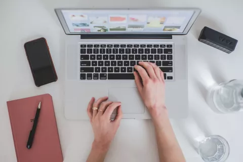 Tecnología: estas son las 9 cosas que deberías hacer para que tu computadora funcione bien 10 consejos para mantener tu computadora y que siempre funcione bien.
