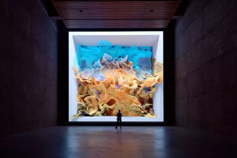 Así es la obra de arte generada por inteligencia artificial que expone el MoMa El MoMa expone obra generada por inteligencia artificial.
