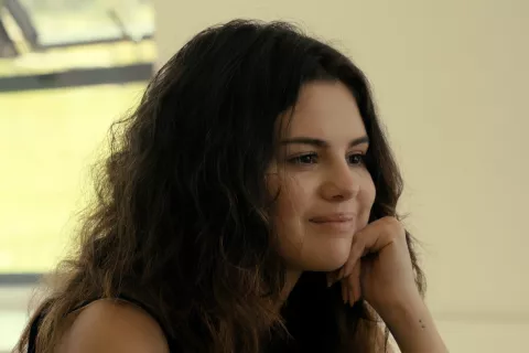Selena Gomez regala 2 meses de suscripción gratis para AppleTv+ Selena Gomez durante el rodaje de Selena Gomez: My Mind & Me.