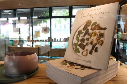 Sin Desperdicio: cómo es el innovador libro que plantea una nueva mirada sobre los desechos de los alimentos Sin Desperdicio, el libro que plantea una nueva mirada sobre los desechos de los alimentos.