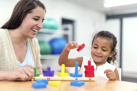 Salud mental en niños: cómo saber si mi hijo tiene que hacer terapia La terapia en las infancias puede resultar importante para destrabar conflictos
