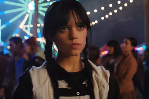 Jenna Ortega como Merlina Addams en Wednesday.