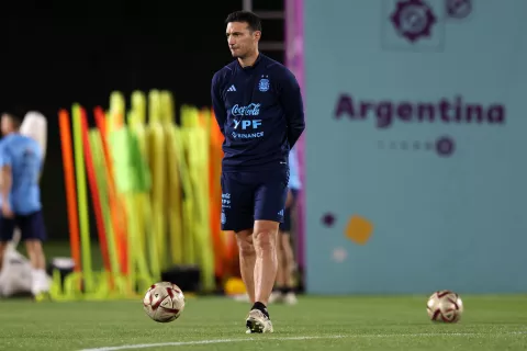 Argentina versus Francia: dónde podés ver el partido de la final del Mundial Qatar 2022 Lionel Scaloni durante el entrenamiento de la Selección