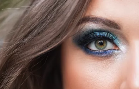 Blue eyeshadow: las sombras azules son la tendencia más fuerte en make-up de esta temporada Ojos azules