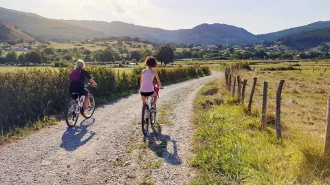 3 looks cancheros para tus vacaciones en la montaña Vamos a la montaña
