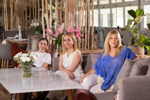 María Fernanda Selva (33), María Gabriela Galvan (43) y Gisela Angio (41), gastronómicas y RR. PP.
