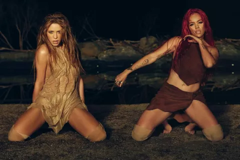 Shakira: lanzó Te Quedo Grande, su nuevo tema junto a Karol G Shakira y Karol G estrenaron su nuevo tema: Te Quedo Grande.