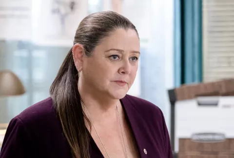 Camryn Manheim: desde su lucha contra la gordofobia en la tele hasta su nuevo papel en La ley y el orden Camryn Manheim en La ley y el orden.