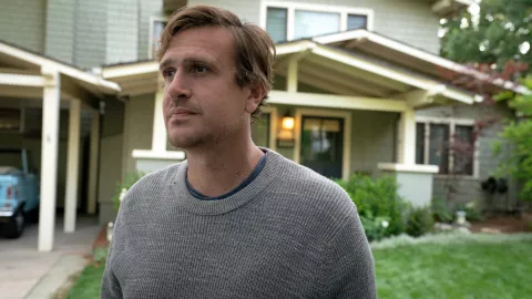 Shrinking: esta es la nueva serie protagonizada por Harrison Ford y Jason Segel Jason Segel protagoniza Shrinking.