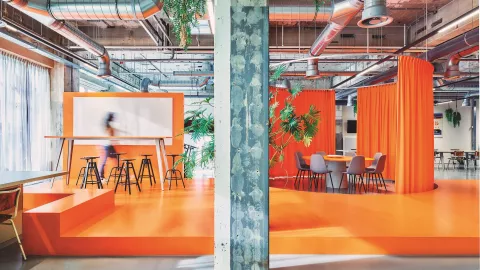 Tendencias en decoración 2023: cuatro estilos que pisarán fuerte este año Una oficina diseñada por el Atelier van Berlo (holanda) pensando en las nuevas formas de trabajo.