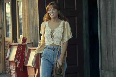 Daisy Jones and the Six: así se ve la nieta de Elvis en su nueva serie de televisión Daisy Jones and the Six, ya está disponible en Amazon Prime Video.