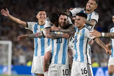 Selección argentina: a qué hora es el partido contra Curazao y dónde podés verlo Argentina vs. Uruguay, por las Eliminatorias: a qué hora juega y dónde ver el partido.