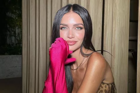 Zaira Nara: el impactante naked dress que usó para el Argentina Fashion Week El naked dress de Zaira Nara.