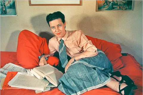 Feminismo: 5 mujeres rebeldes de la historia La filósofa francesa Simone de Beauvoir